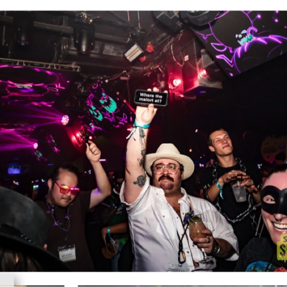 Meet your Posher, Dustin